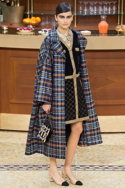Look 57
